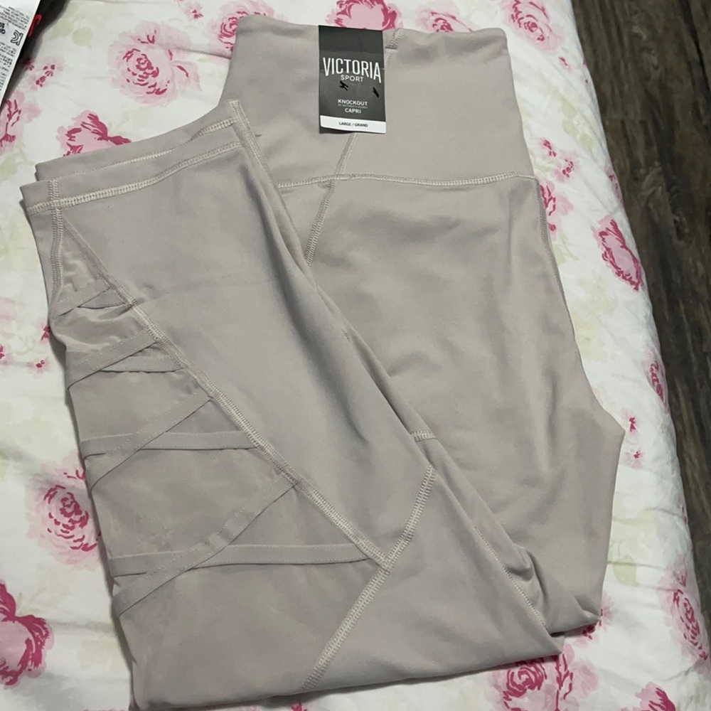 Victoria sport Capri size large light pink